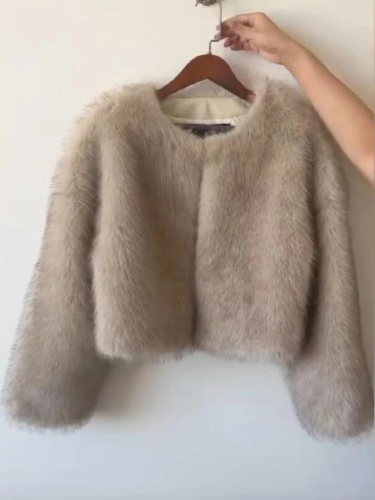 Gradient Cropped Faux Fur Jacket - Women's Winter Luxury Streetwear