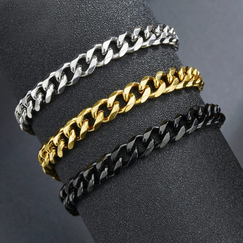 This unisex Cuban curb chain bracelet is crafted from high-quality stainless steel, offering a sleek and stylish look for both men and women.